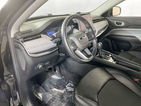 Used 2022 Jeep Compass Latitude w/ Convenience Group image 9