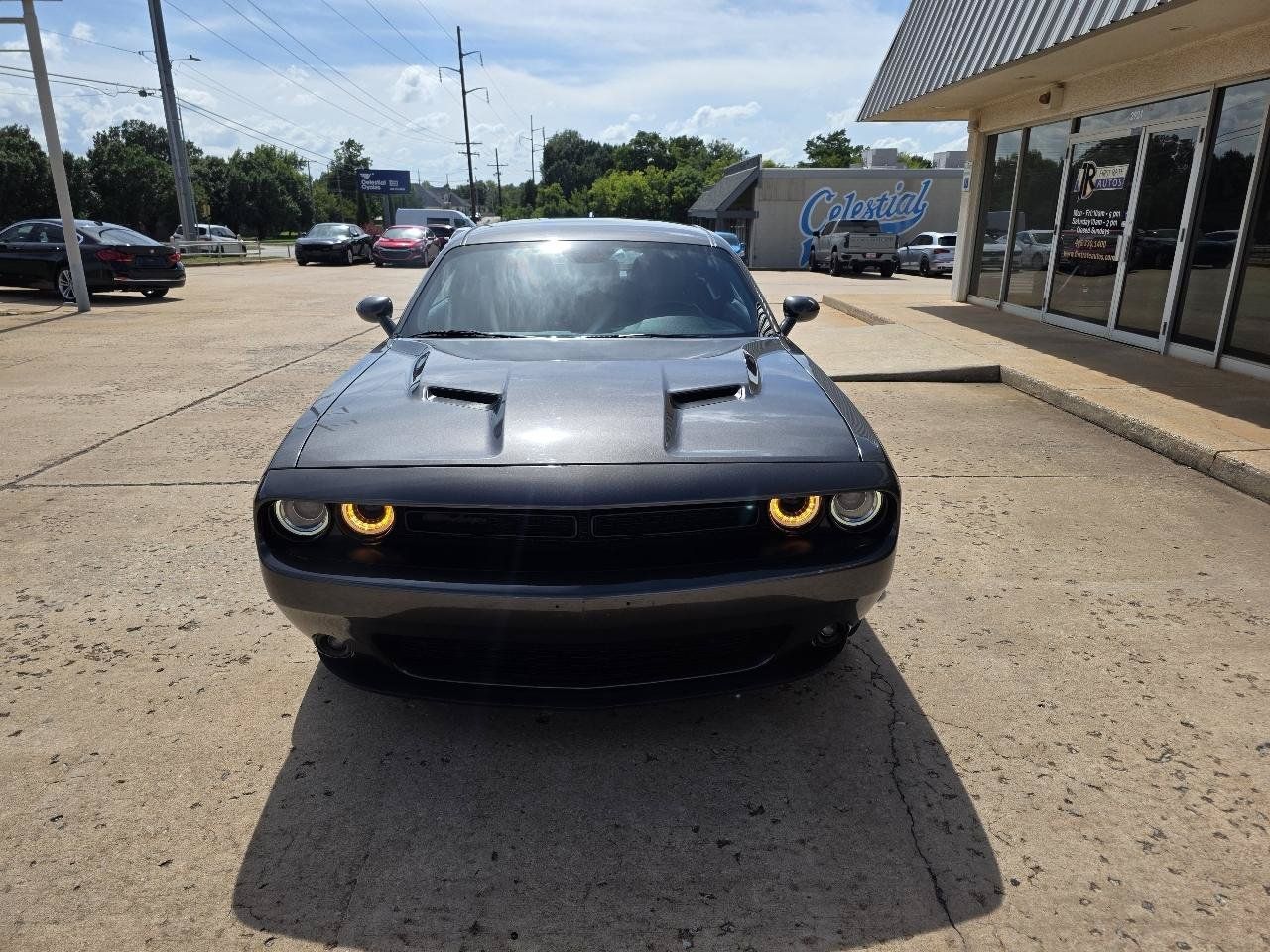 Used 2022 Dodge Challenger SXT w/ Blacktop Package RWD image 2