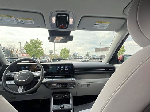 Used 2025 Hyundai Kona SEL AWD/4WD image 19