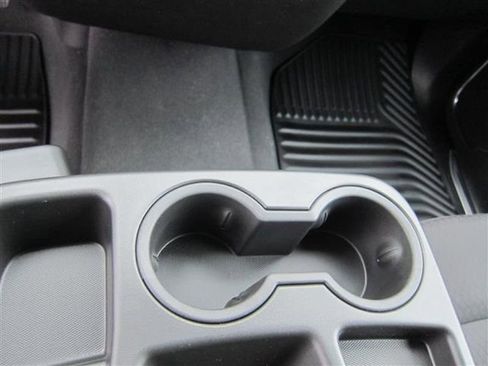 Used 2024 Chevrolet Silverado 1500 LT w/ Z71 Off-Road Package image 20