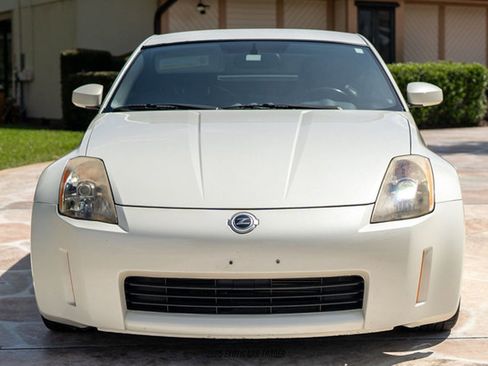 Used 2004 Nissan 350Z Touring w/ Cargo Convenience Pkg image 13