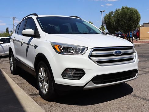 Used 2019 Ford Escape SEL FWD image 18