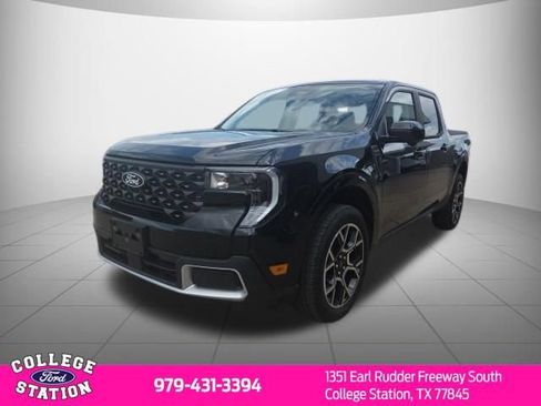 Used 2026 Ford Maverick Lariat AWD/4WD image 2