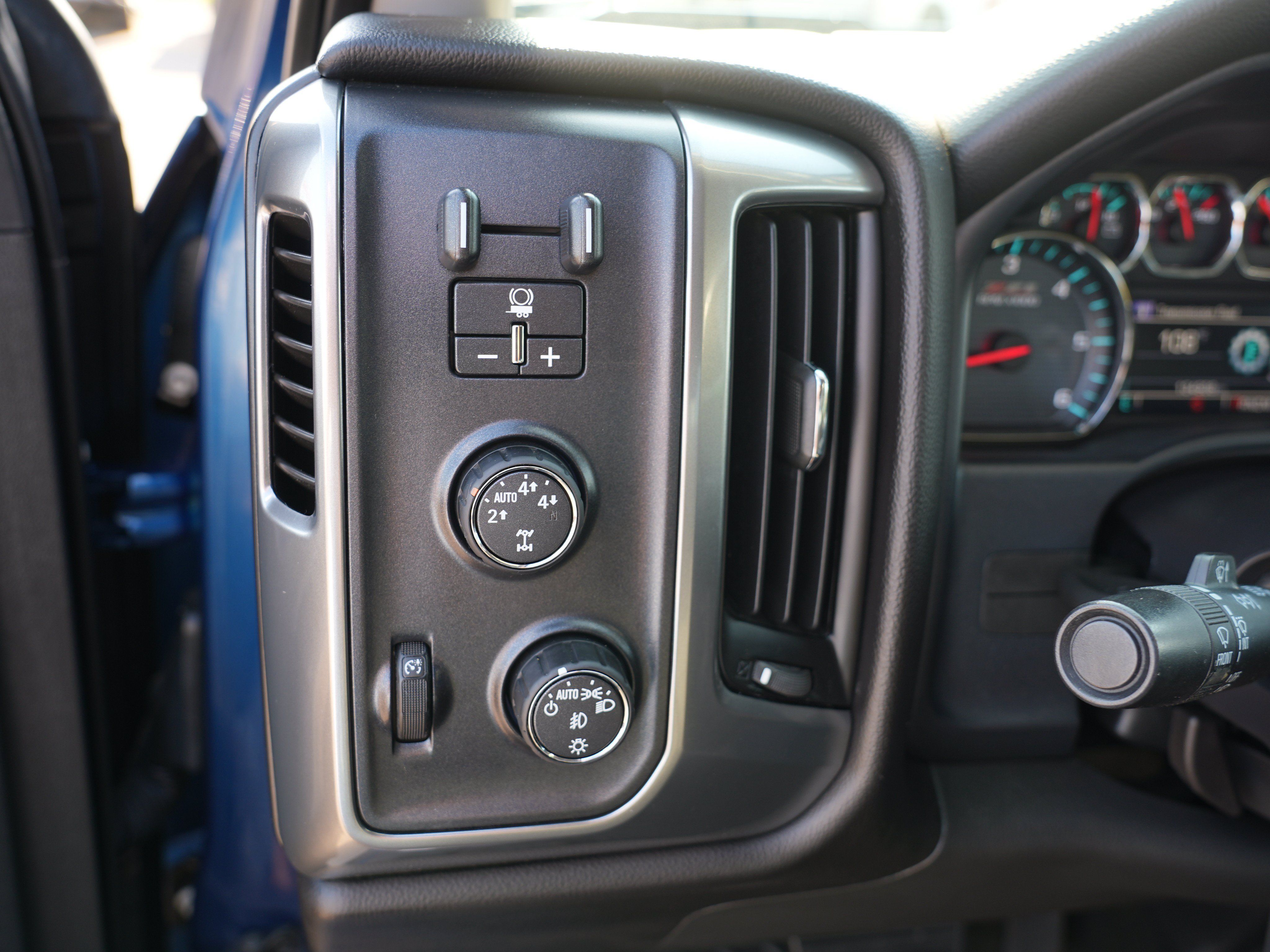 Used 2016 Chevrolet Silverado 1500 LT w/ All Star Edition AWD/4WD image 16