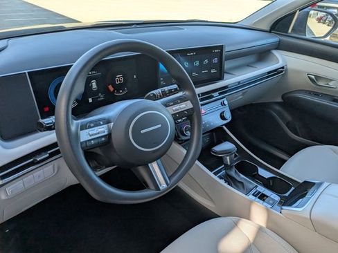 Used 2025 Hyundai Tucson SEL image 9