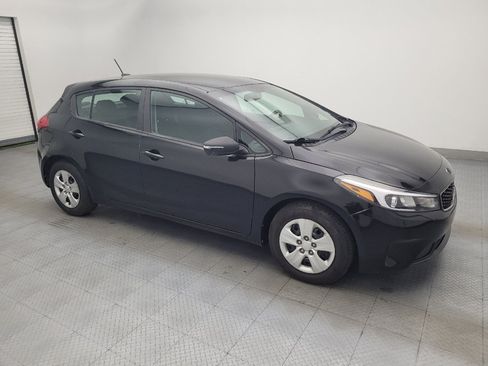 Used 2017 Kia Forte LX FWD image 11