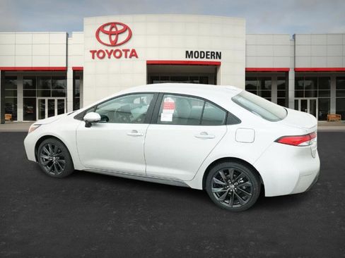 New 2026 Toyota Corolla SE image 12