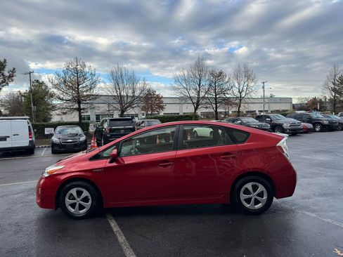 Used 2013 Toyota Prius Three image 33