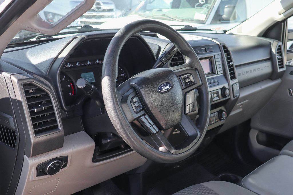 Used 2020 Ford F550 2WD Regular Cab Super Duty image 19