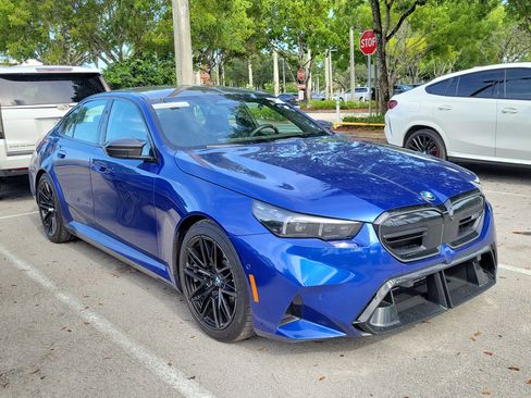 Used 2025 BMW M5 w/ Carbon Package AWD/4WD image 1