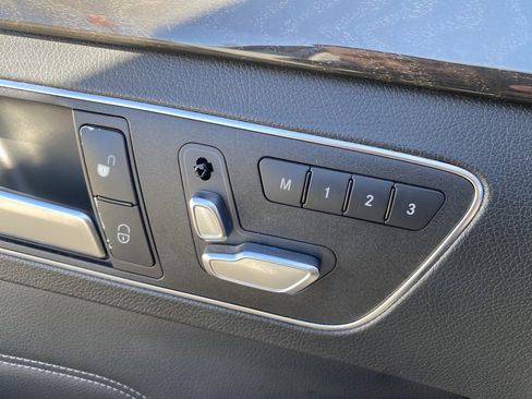 Used 2014 Mercedes-Benz E 250 BlueTEC Sedan image 25