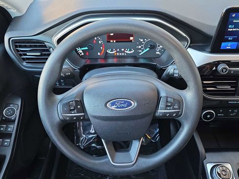 Used 2022 Ford Escape SE image 19