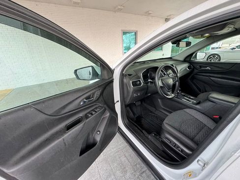 Used 2022 Chevrolet Equinox LT image 11