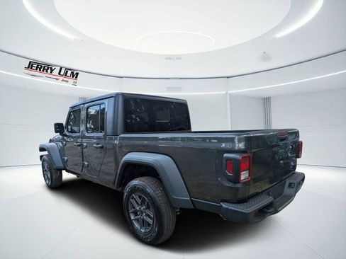 New 2026 Jeep Gladiator Sport AWD/4WD image 5