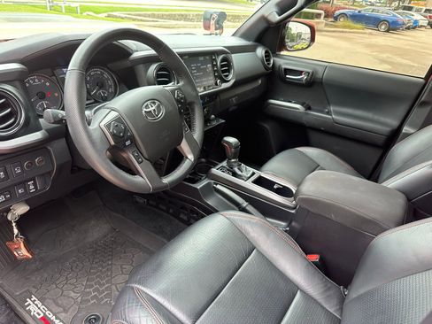 Used 2023 Toyota Tacoma TRD Pro AWD/4WD image 7