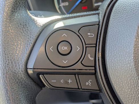 Certified 2025 Toyota RAV4 XLE AWD/4WD image 17