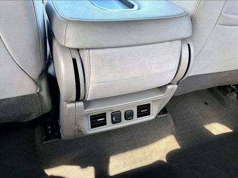 Used 2021 Chevrolet Silverado 1500 LT AWD/4WD image 22