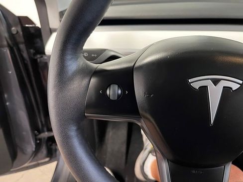 Used 2023 Tesla Model Y Performance AWD/4WD image 21