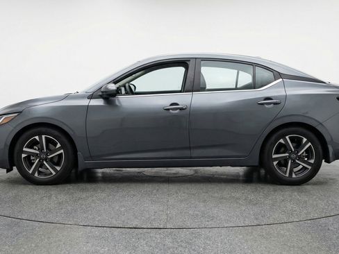Used 2025 Nissan Sentra SV image 5