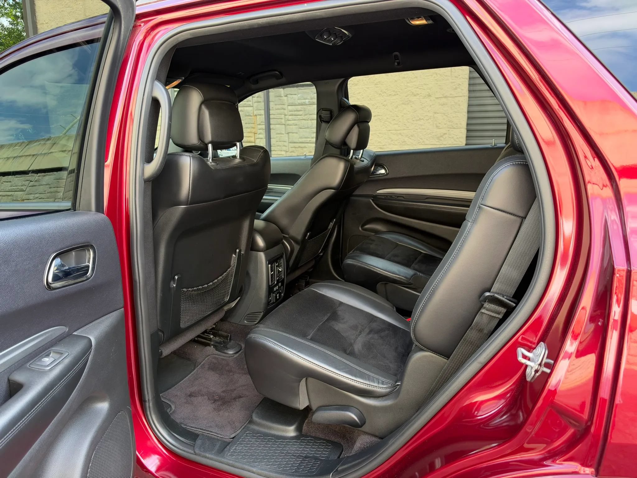 Used 2018 Dodge Durango GT w/ Blacktop Package RWD image 30