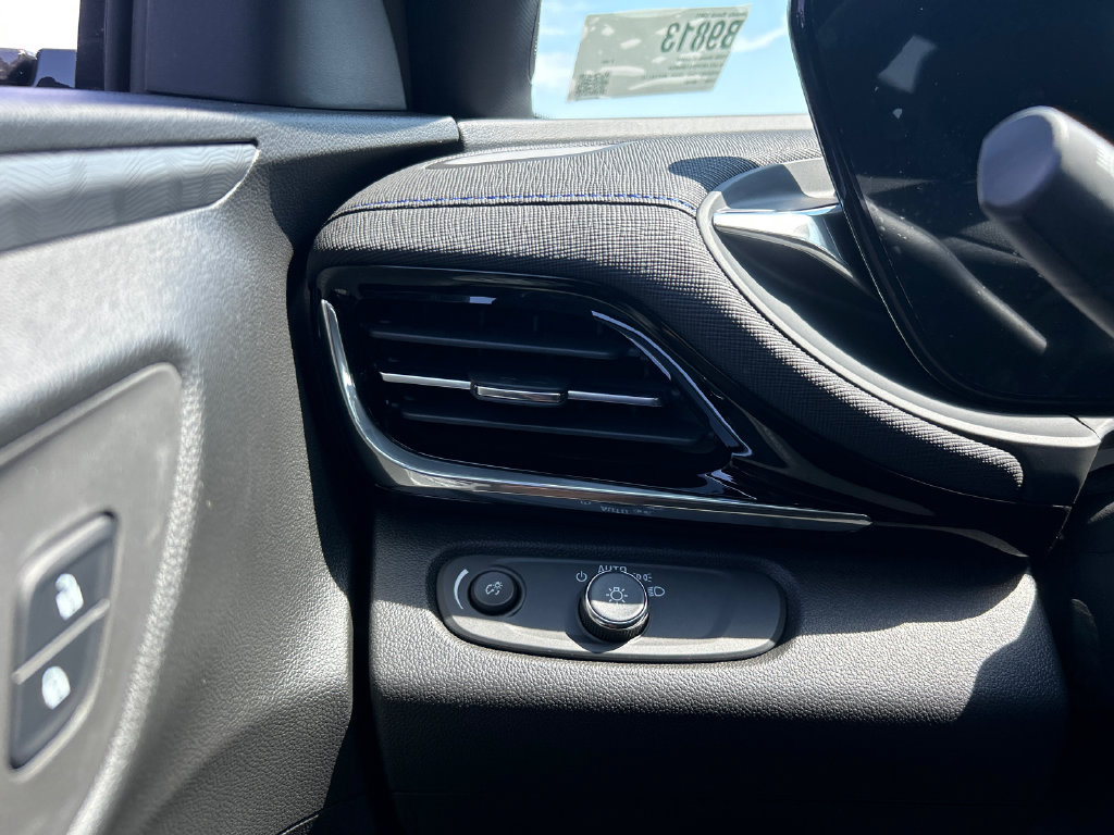 New 2026 Buick Envista Sport Touring w/ Convenience I Package FWD image 19