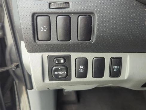 Used 2011 Toyota Tacoma 4x4 Double Cab w/ SR5 Pkg #2 image 8