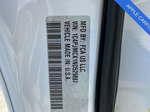 Used 2022 Jeep Cherokee Latitude AWD/4WD image 34