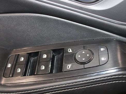 Used 2021 Nissan Rogue SV w/ Premium Package FWD image 38