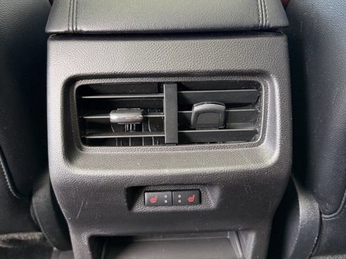 Used 2017 Ford Edge Titanium w/ Canadian Touring Package image 19