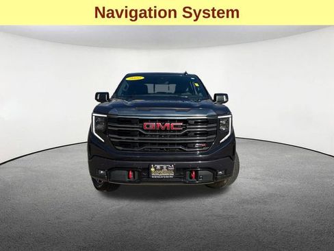 Used 2022 GMC Sierra 1500 AT4 w/ AT4 Premium Package image 4