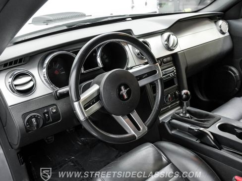 Used 2006 Ford Mustang GT image 4