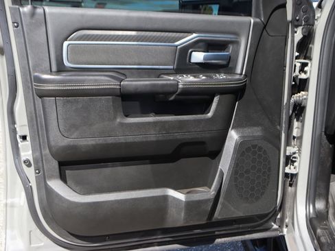 Used 2026 RAM 2500 Big Horn AWD/4WD image 16