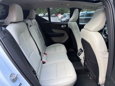 Used 2024 Volvo XC40 B5 Ultimate w/ Protection Package Premier AWD/4WD image 20