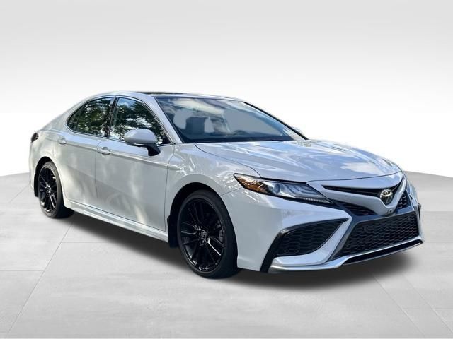 Used 2023 Toyota Camry XSE w/ Navigation Package FWD image 7