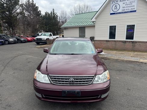 Used 2004 Toyota Avalon XLS image 2