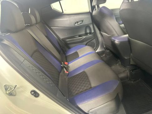 Used 2022 Toyota C-HR XLE FWD image 22