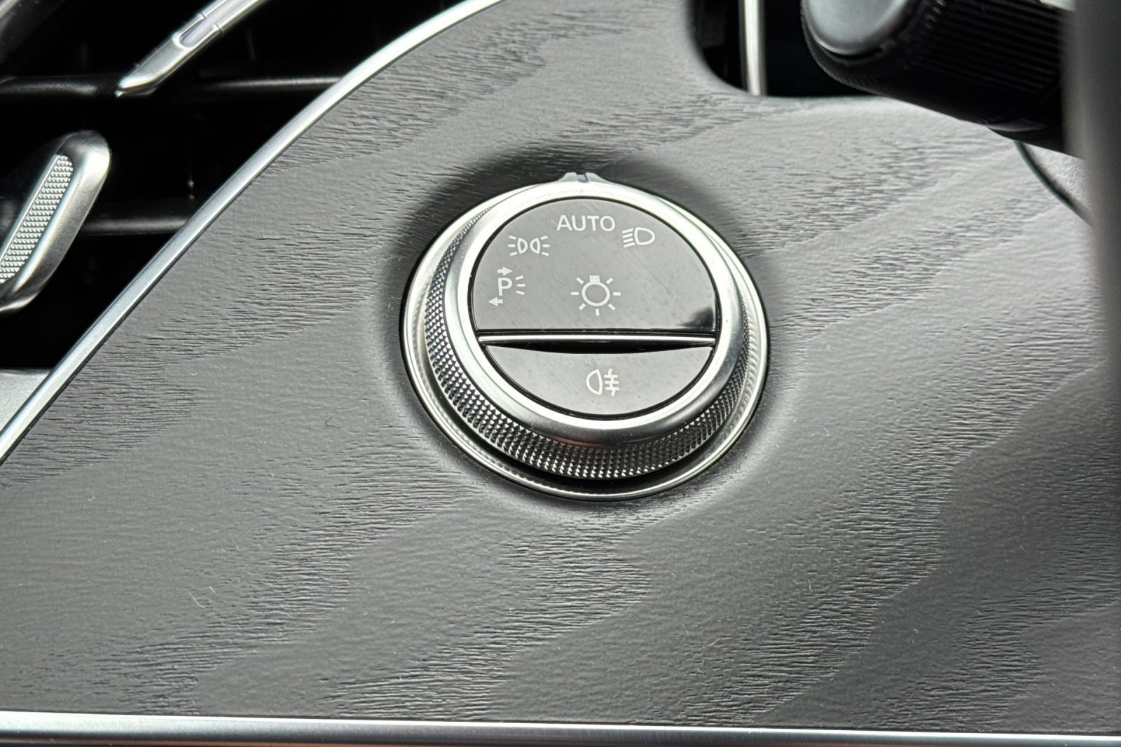 Used 2026 Mercedes-Benz E 350 Sedan image 34