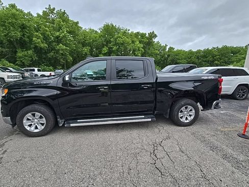 Used 2024 Chevrolet Silverado 1500 LT w/ Leather Package AWD/4WD image 4