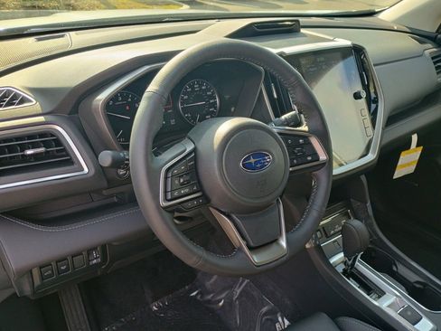 New 2026 Subaru Ascent Limited image 9
