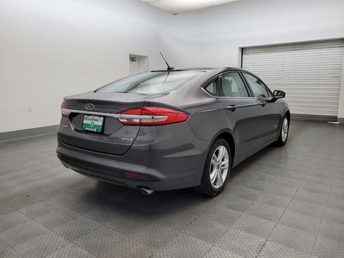 Used 2018 Ford Fusion S FWD image 9