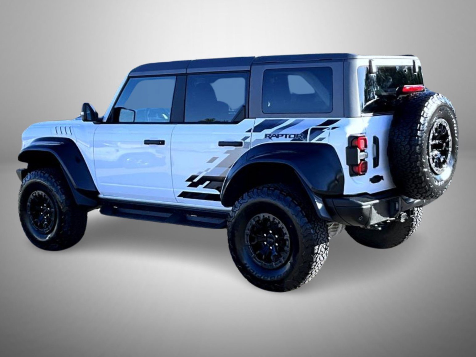 Used 2024 Ford Bronco Raptor AWD/4WD image 8