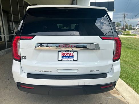 Used 2023 GMC Yukon SLE RWD image 6