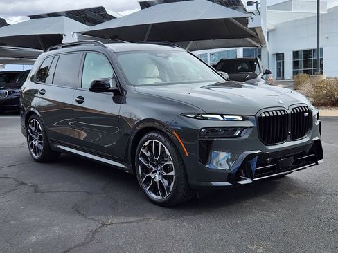 New 2026 BMW X7 M60i image 5