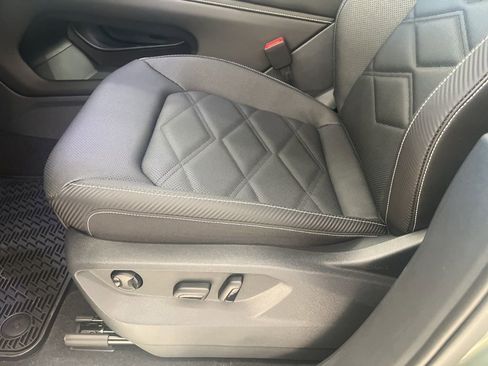 New 2026 Volkswagen Atlas Cross Sport SE AWD/4WD image 17