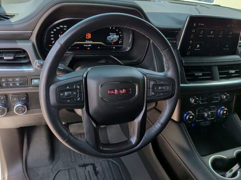 Used 2023 GMC Yukon AT4 w/ Technology Package AWD/4WD image 18