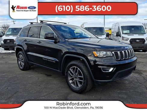 Used 2019 Jeep Grand Cherokee Laredo w/ Laredo X Package AWD/4WD image 1