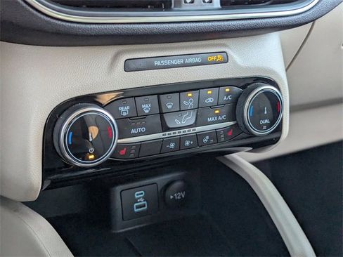 Used 2022 Ford Escape Titanium w/ Class II Trailer Tow Package image 28