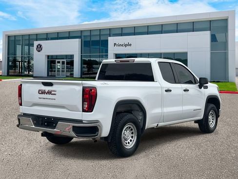 Used 2022 GMC Sierra 1500 Pro w/ Pro Value Package image 3