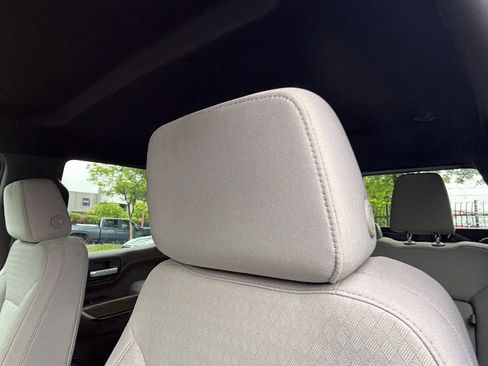 Used 2021 Chevrolet Silverado 1500 LT Trail Boss w/ Convenience Package II AWD/4WD image 11