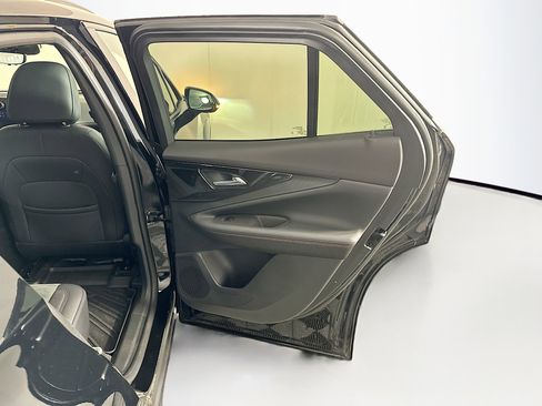 Used 2024 Chevrolet Blazer EV RS image 33